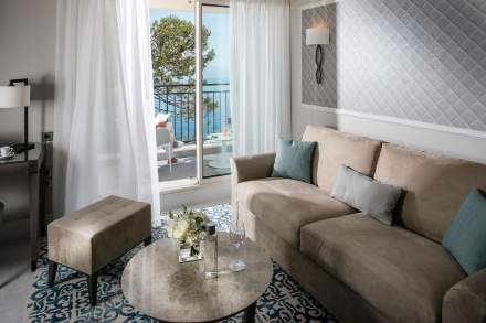 Cap Estel Suites 810 / 820 Salon